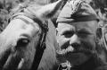 ИГНАТОВИЧ, Борис. Советский солдат рядом с лошадью. 1944 г. 