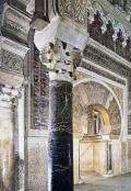 Мечеть в Кордове. Стена с михрабом. VIII в.  Испания. 